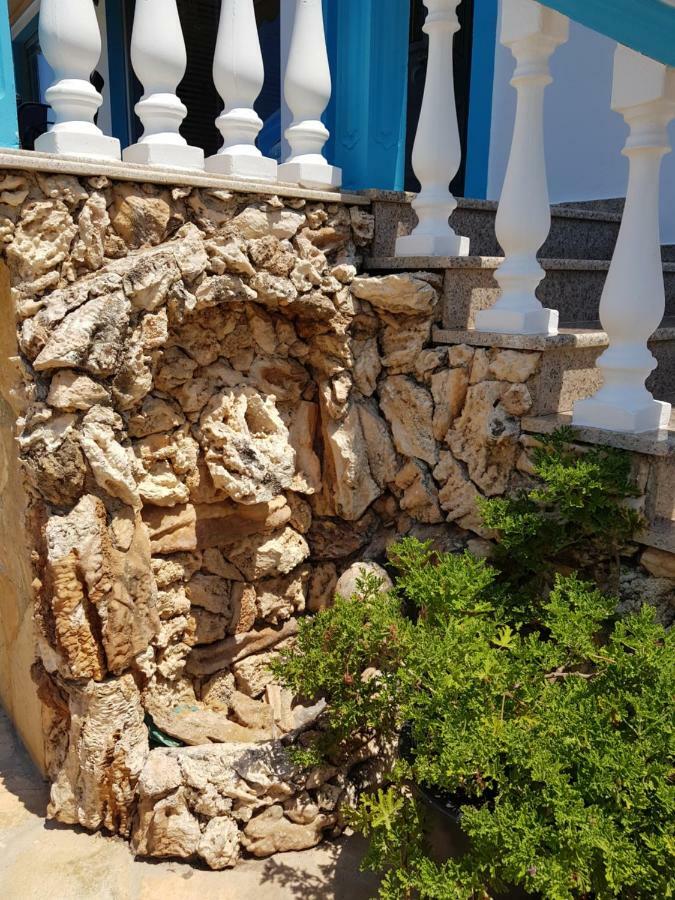 Esmeralda Hotel & Restaurant Ksamil Exterior photo